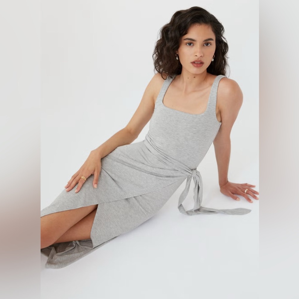 Aritzia Wilfred Heather Gray Saturn Drapey Midi Resort Wrap Dress Size XS